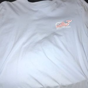 Vineyard vines t shirt